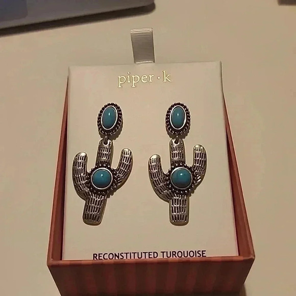 PIPER K RECONSTITUTED TURQUOISE CATCUS DROP DOWN EARINGS - Picture 1 of 4